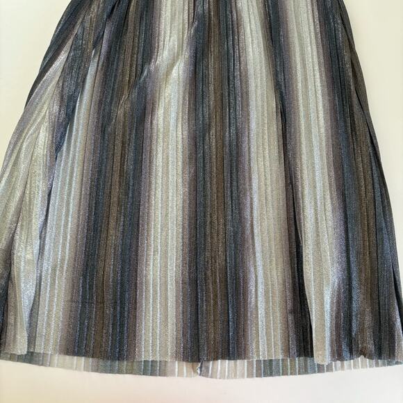 Danny & Nicole Silver Metallic Crinkle Rhinestone Belted Gown Formal Dress Sz 6 - Picture 7 of 12